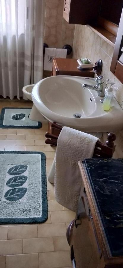 Da Terry Bed & Breakfast Vergiate Bagian luar foto