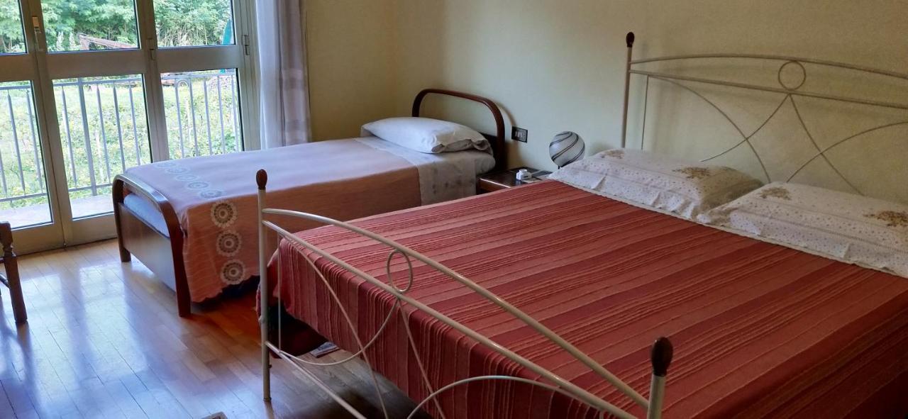 Da Terry Bed & Breakfast Vergiate Bagian luar foto