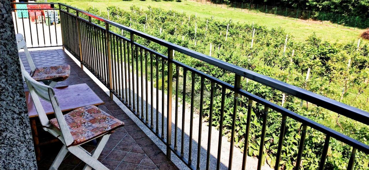 Da Terry Bed & Breakfast Vergiate Bagian luar foto